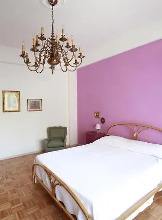 Le Stanze Di Sara Bed & Breakfast 2*
