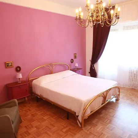 Le Stanze Di Sara Bed and breakfast 2*